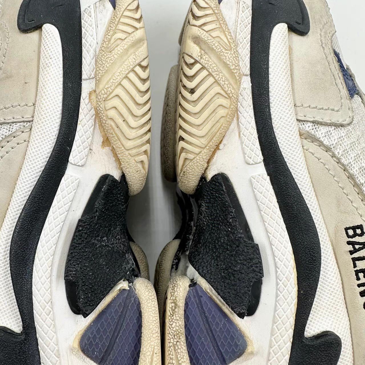 Balenciaga Balenciaga Triples White & Purple Dad Sneakers K12 Size US 6 / IT 36 - 7 Thumbnail