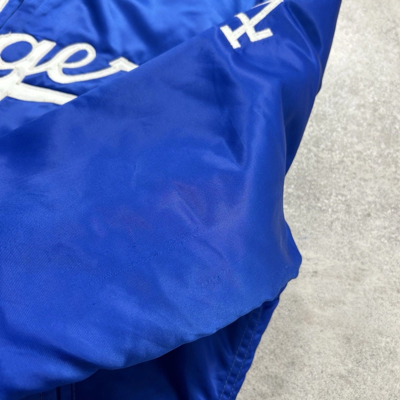 MLB × Vintage Los Angeles Dodgers GOODMAN SONS Garett Teel SATIN 44 Size US L / EU 52-54 / 3 - 8 Thumbnail