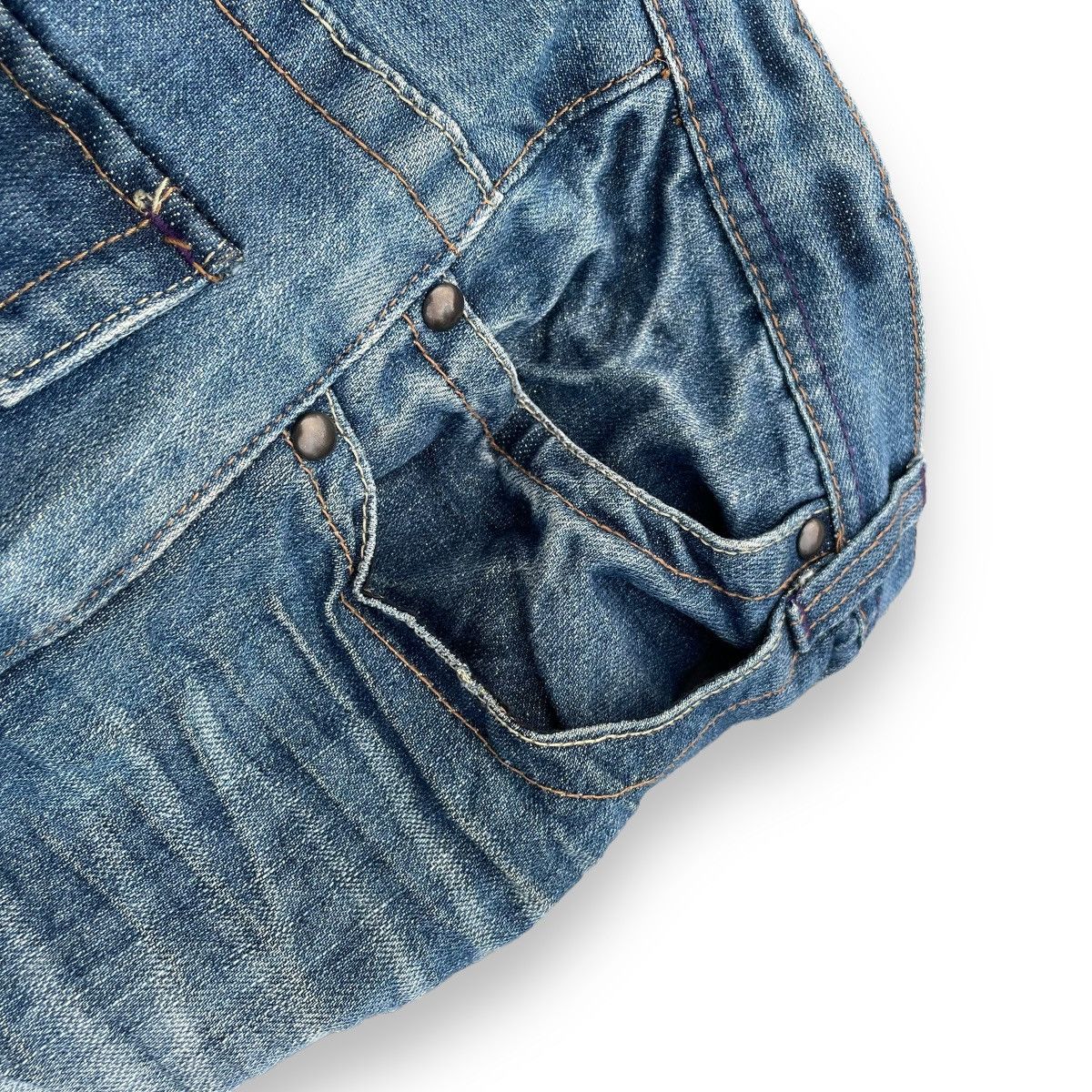 If Six Was Nine × Japanese Brand × Le Grande Bleu (L.G.B.) 🇯🇵 ROOT THREE GLITTER DISTRESSED FLARE DENIM PANTS Size US 31 - 11 Thumbnail