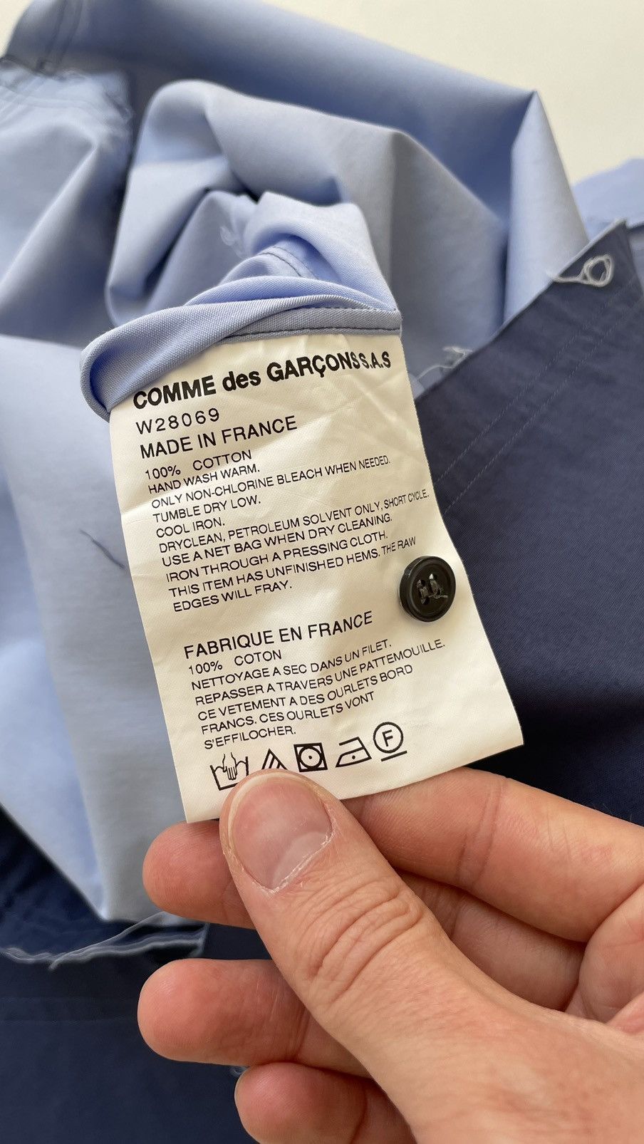 Comme des Garcons ‘Reworked Raw Hem’ Blue Cotton Shirt Size US L / EU 52-54 / 3 - 12 Thumbnail