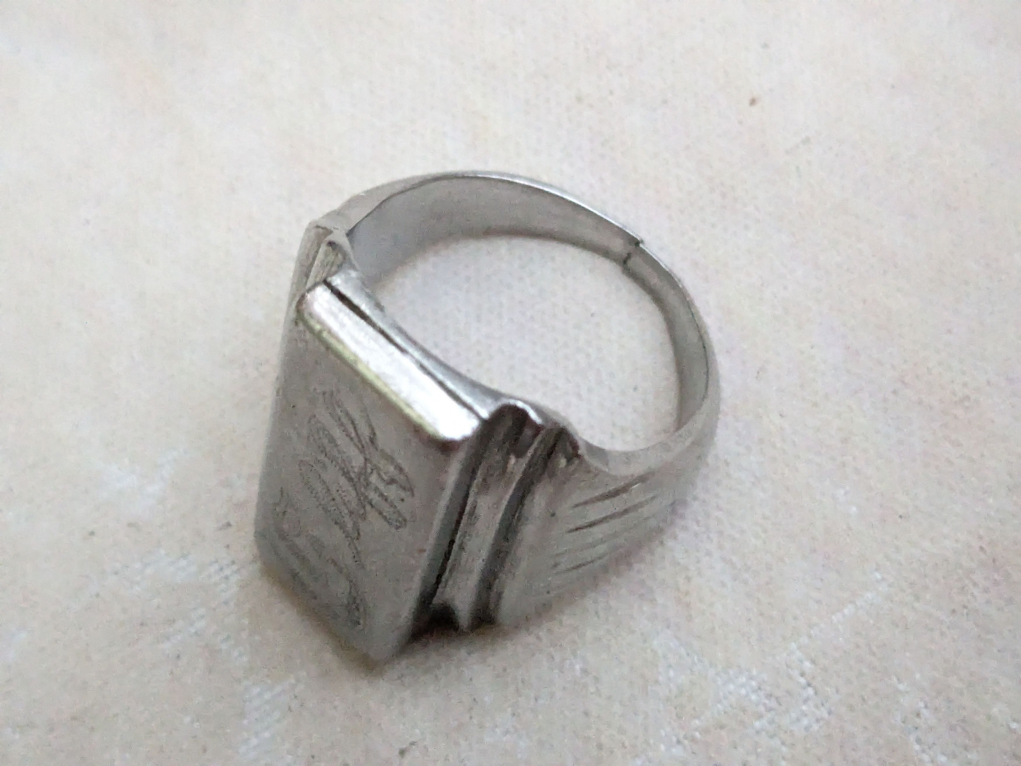 Sterling Silver Vintage Sterling Silver Signet Ring 9 Rectangle Size ONE SIZE - 10 Thumbnail
