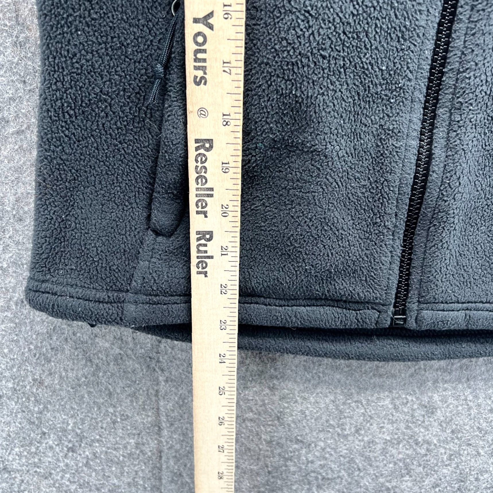 The North Face VINTAGE The North Face Vest Women XS Polartec Black Full Zip Sleeveless Fleece Size XS / US 0-2 / IT 36-38 - 5 Thumbnail