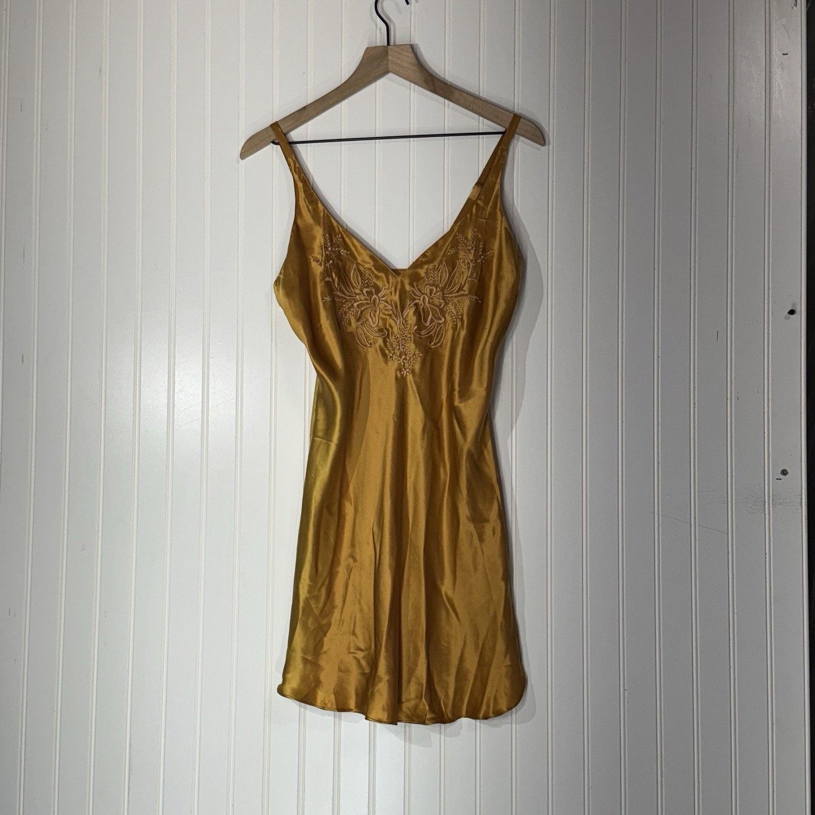 Victoria's Secret VTG NWT Victoria’s Secret Gold Label Slip Dress Embroidered Size M / US 6-8 / IT 42-44 - 1 Thumbnail