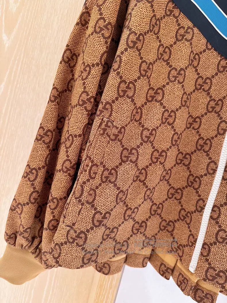 Gucci Gucci Full logo colour block hooded jacket Size US S / EU 44-46 / 1 - 4 Thumbnail