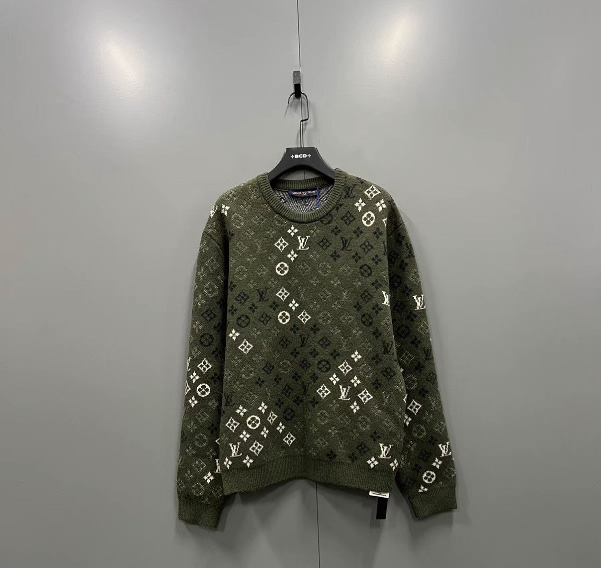 Louis Vuitton Louis Vuitton Monogram Crew Neck Knit Sweater J41 Size US XXL / EU 58 / 5 - 1 Thumbnail