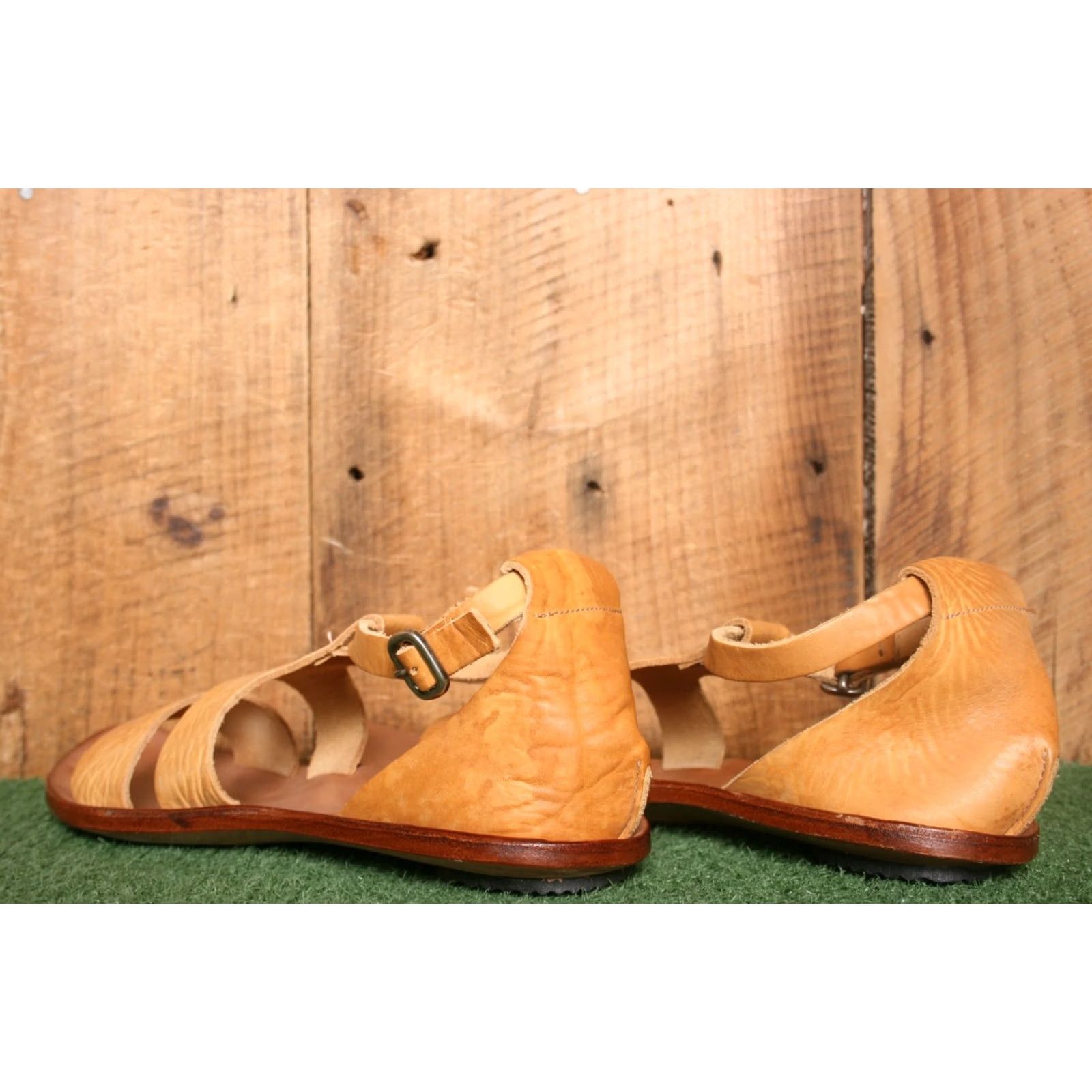 Vintage CYDWOQ Mandarine Tan Leather T-Strap Gladiator Sandal US 11 EUR 41 Womens Shoes Leather Upper Classic Buckle Size 11 Tan Size US 11 / IT 41 - 3 Thumbnail