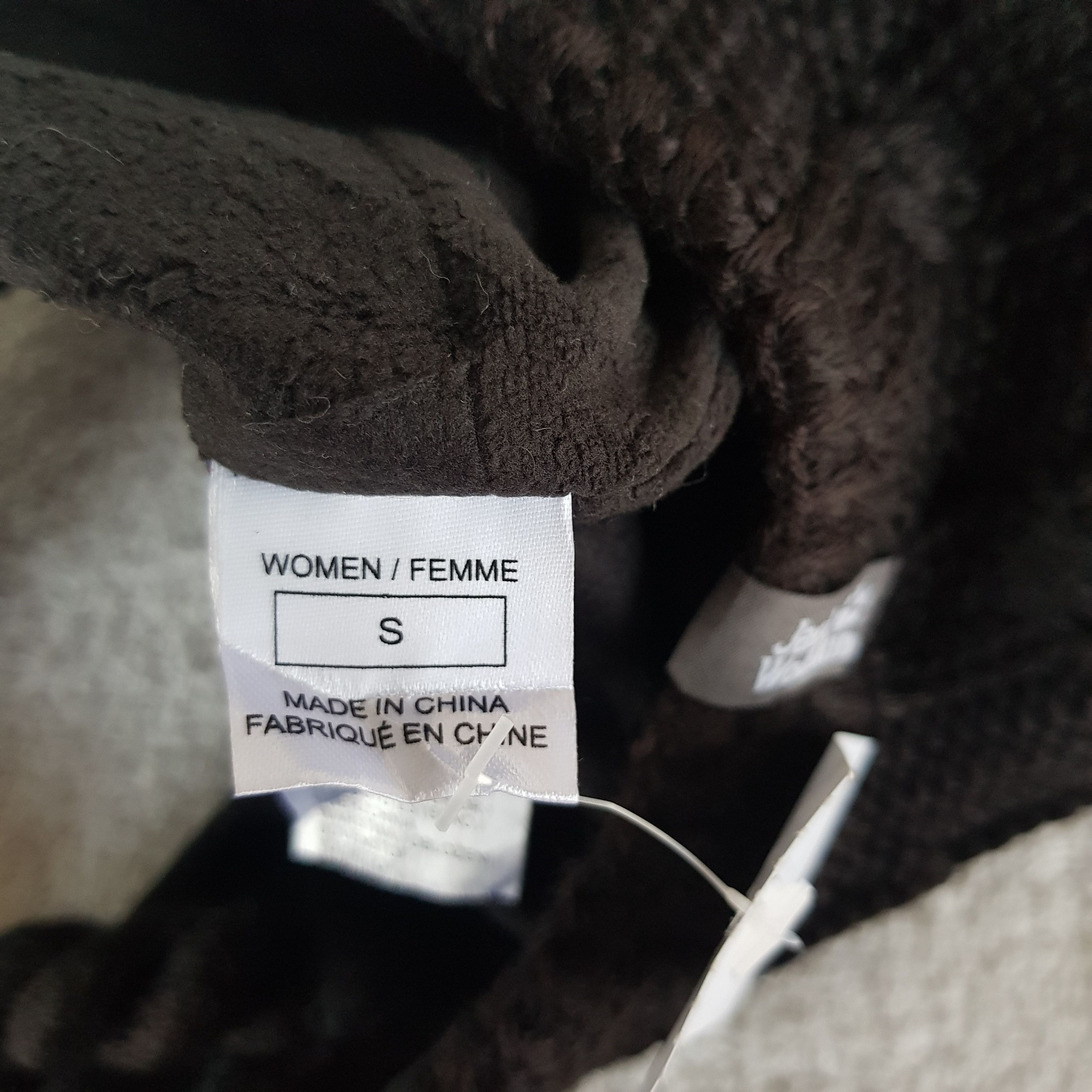 Jack Wolfskin Vintage Jack Wolfskin Earflap Beanie Cable Knit Snow Caps Size ONE SIZE - 9 Thumbnail