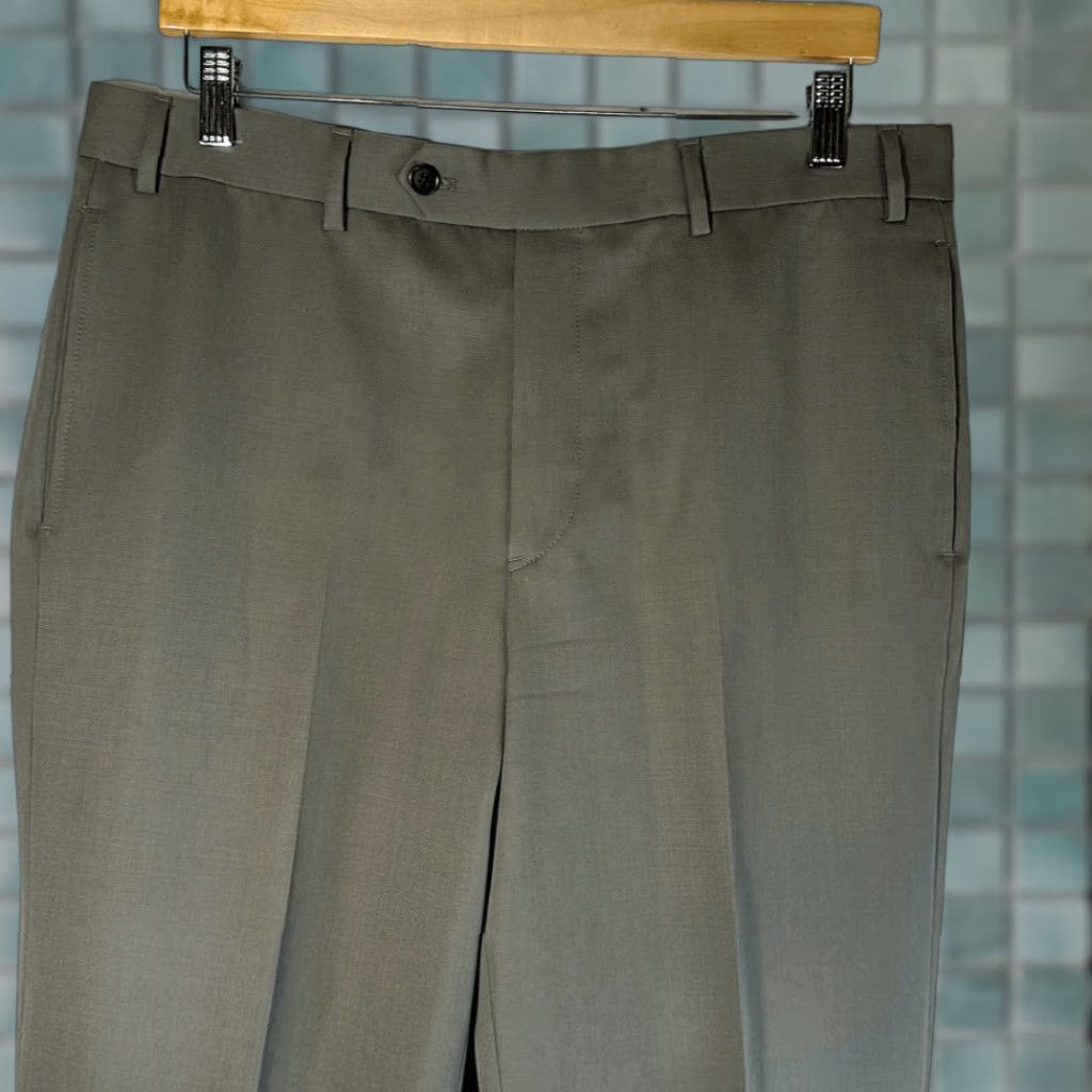 Brooks Brothers Brooks Brothers Mens Madison Fit 100% Wool Dress Pants Khaki W38 x L32 Chino Casual Dress Pants Mens Gray 36 Inches Inseam 30 Size US 36 / EU 52 - 1 Thumbnail