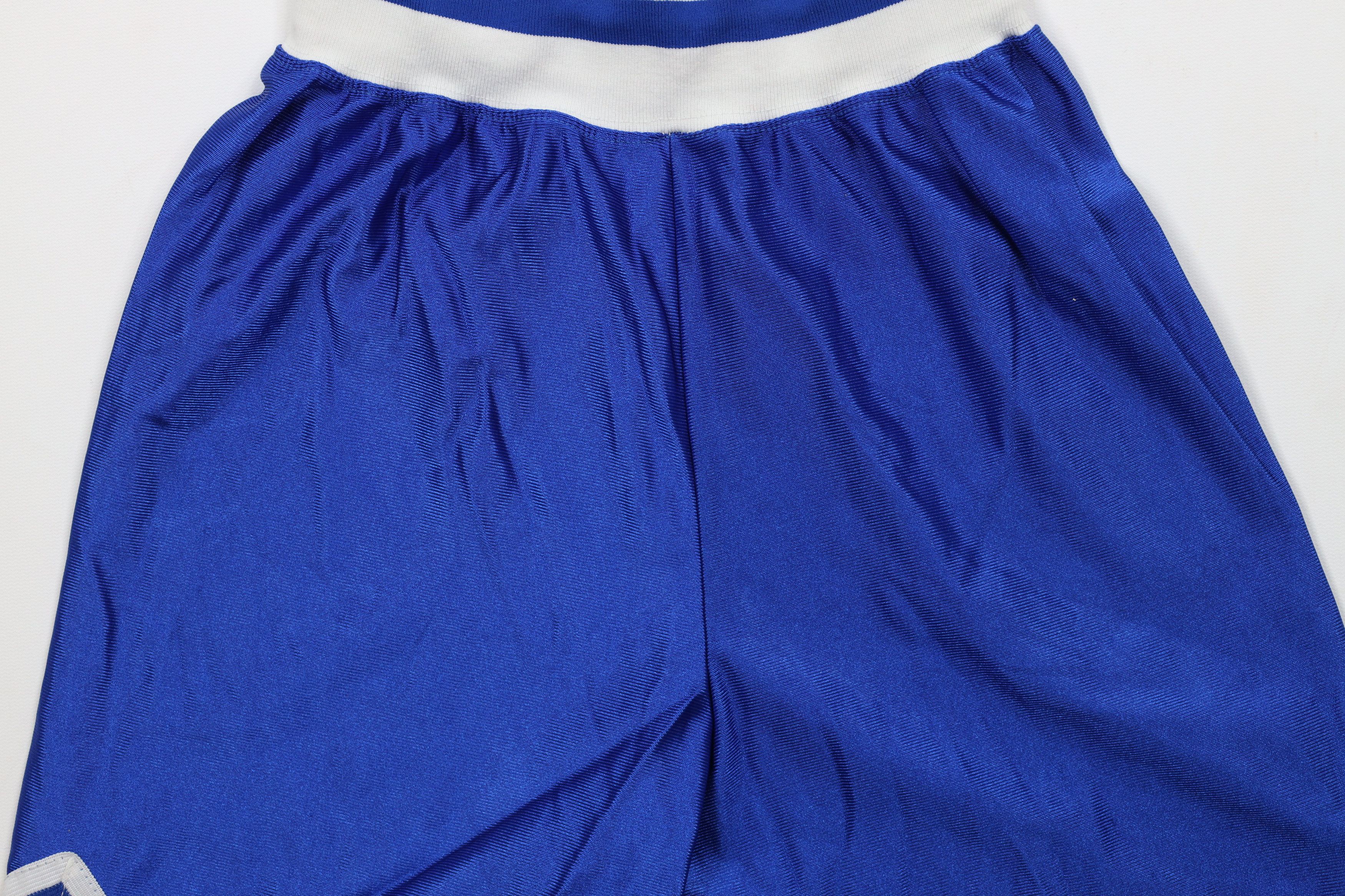 Vintage Vintage 90s Streetwear Nylon Basketball Shorts Blue USA Size US 30 / EU 46 - 3 Thumbnail