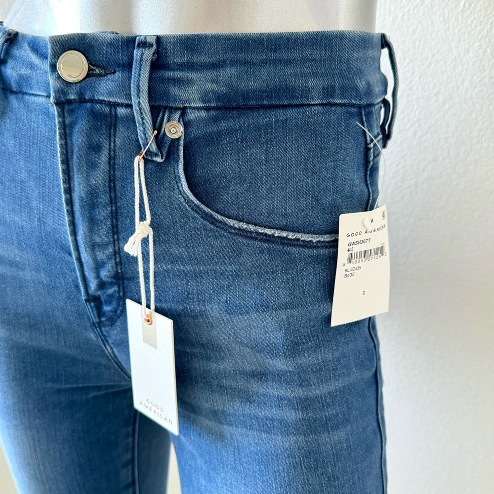 Good American NWT! Good American Blue Jeans, Size 2/26 Size 26" / US 2 / IT 38 - 4 Thumbnail