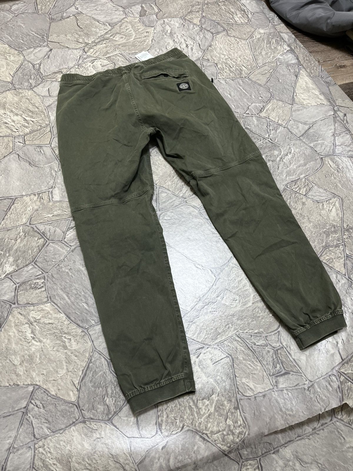 Stone Island Stone Island Patch program Cargo pants Size US 32 / EU 48 - 3 Thumbnail