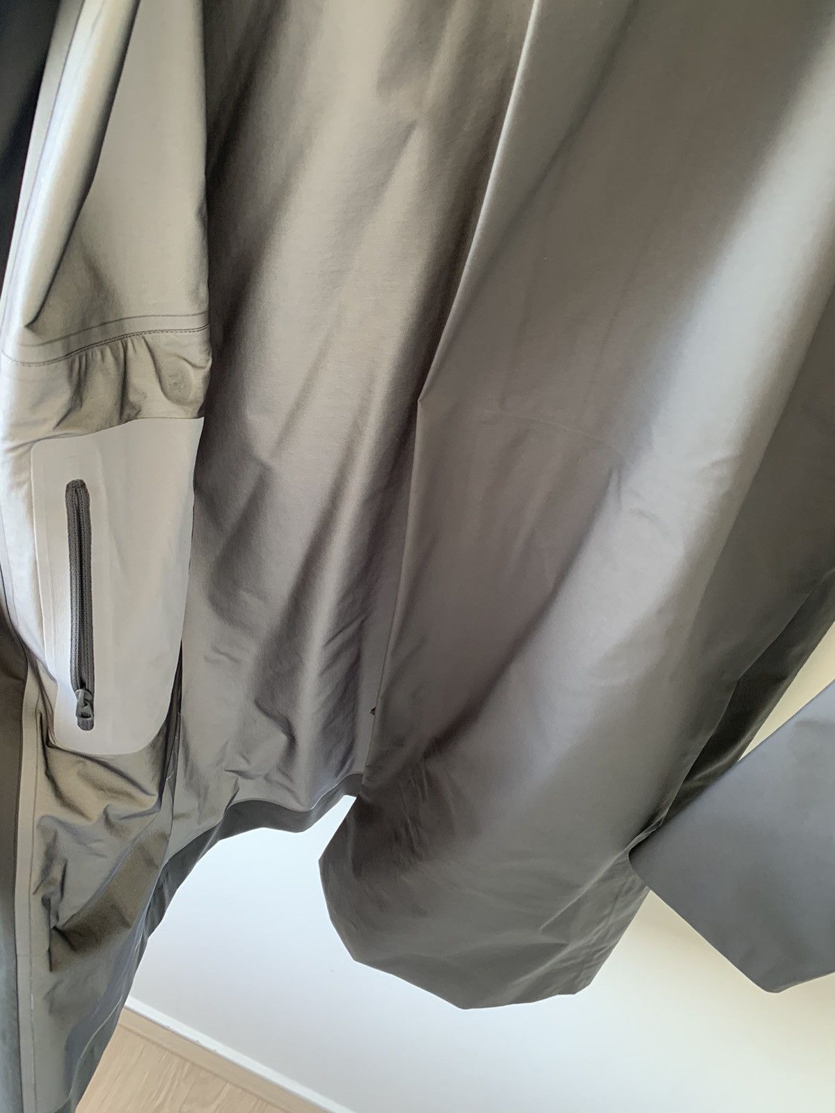 Veilance Partition Gore-Tex raincoat Size US M / EU 48-50 / 2 - 5 Thumbnail