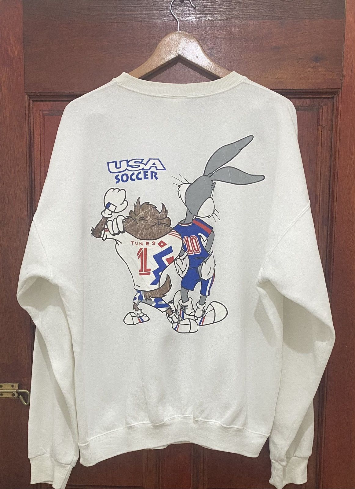 Vintage × Warner Bros Vtg 90s Warner Bros Tasmania Usa Soccer Mirror Sweatshirt Size US XL / EU 56 / 4 - 2 Thumbnail