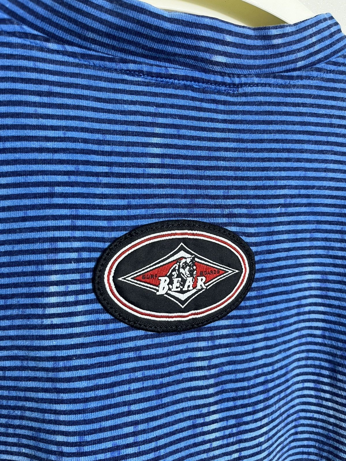 Vintage VINTAGE 90s Bear Surfing Tribal Tshirt Size US L / EU 52-54 / 3 - 5 Thumbnail