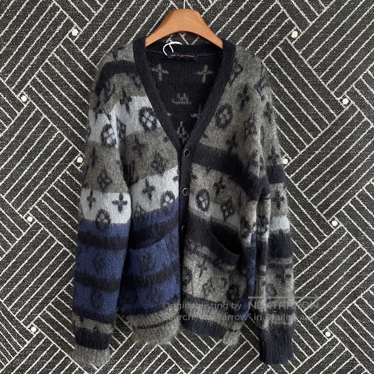Louis Vuitton Multi-Color Patterned Cardigan Size M. Size US M / EU 48-50 / 2 - 1 Thumbnail