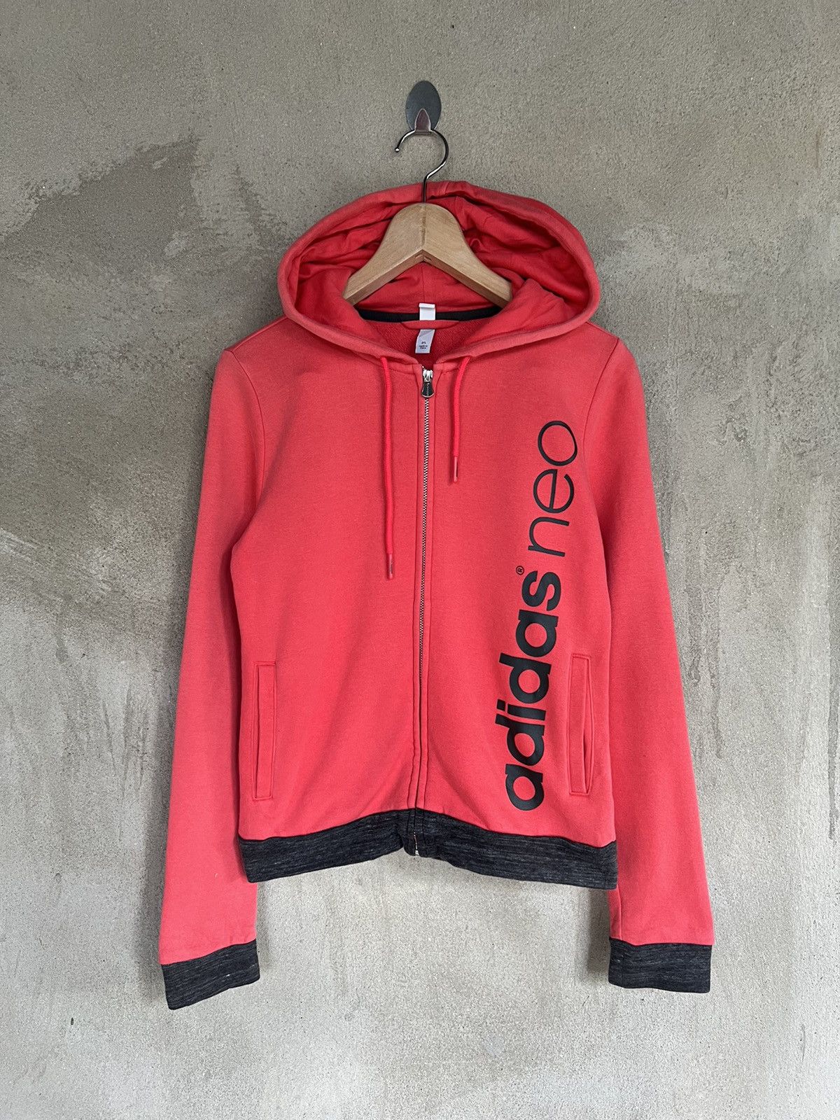 Adidas Adidas Neo Spell Out Hoodies Size S / US 4 / IT 40 - 2 Thumbnail