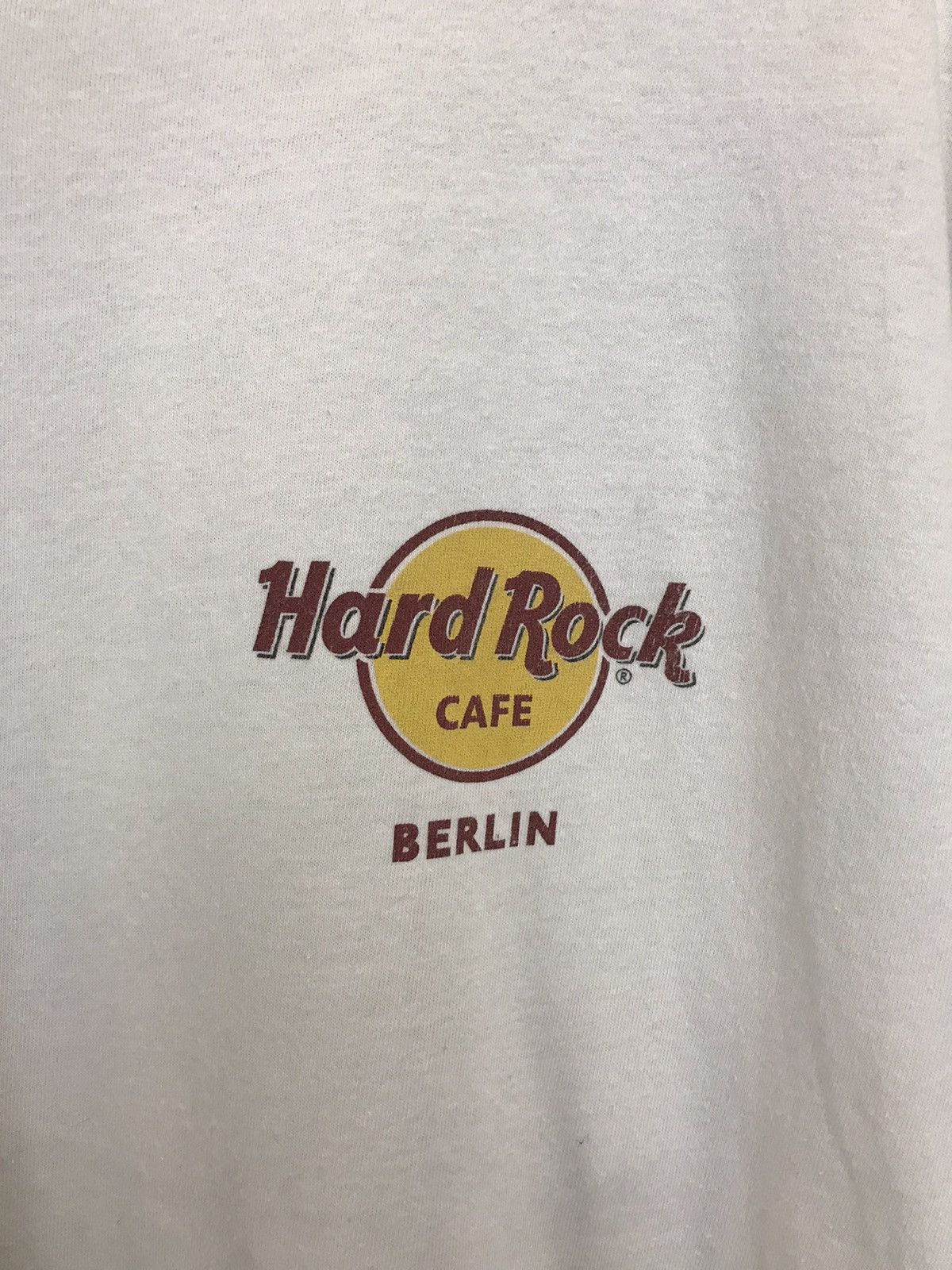 Hard Rock Cafe Hard Rock Cafe Berlin vintage big logo tee Size US XL / EU 56 / 4 - 5 Thumbnail