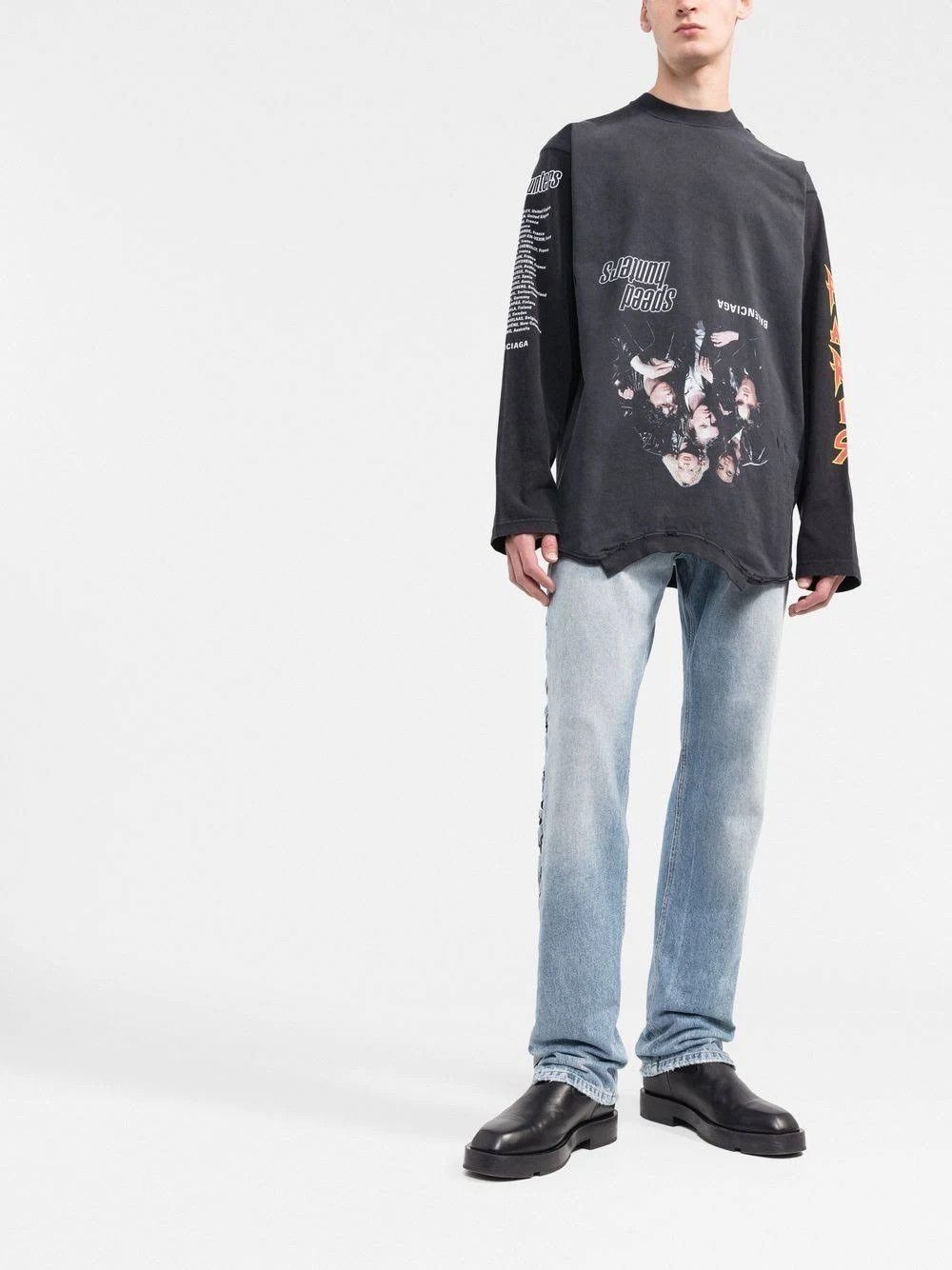 Balenciaga o1bcso1str1124 Upside Down Long Sleeve T- Shirt Oversized Size US M / EU 48-50 / 2 - 2 Thumbnail