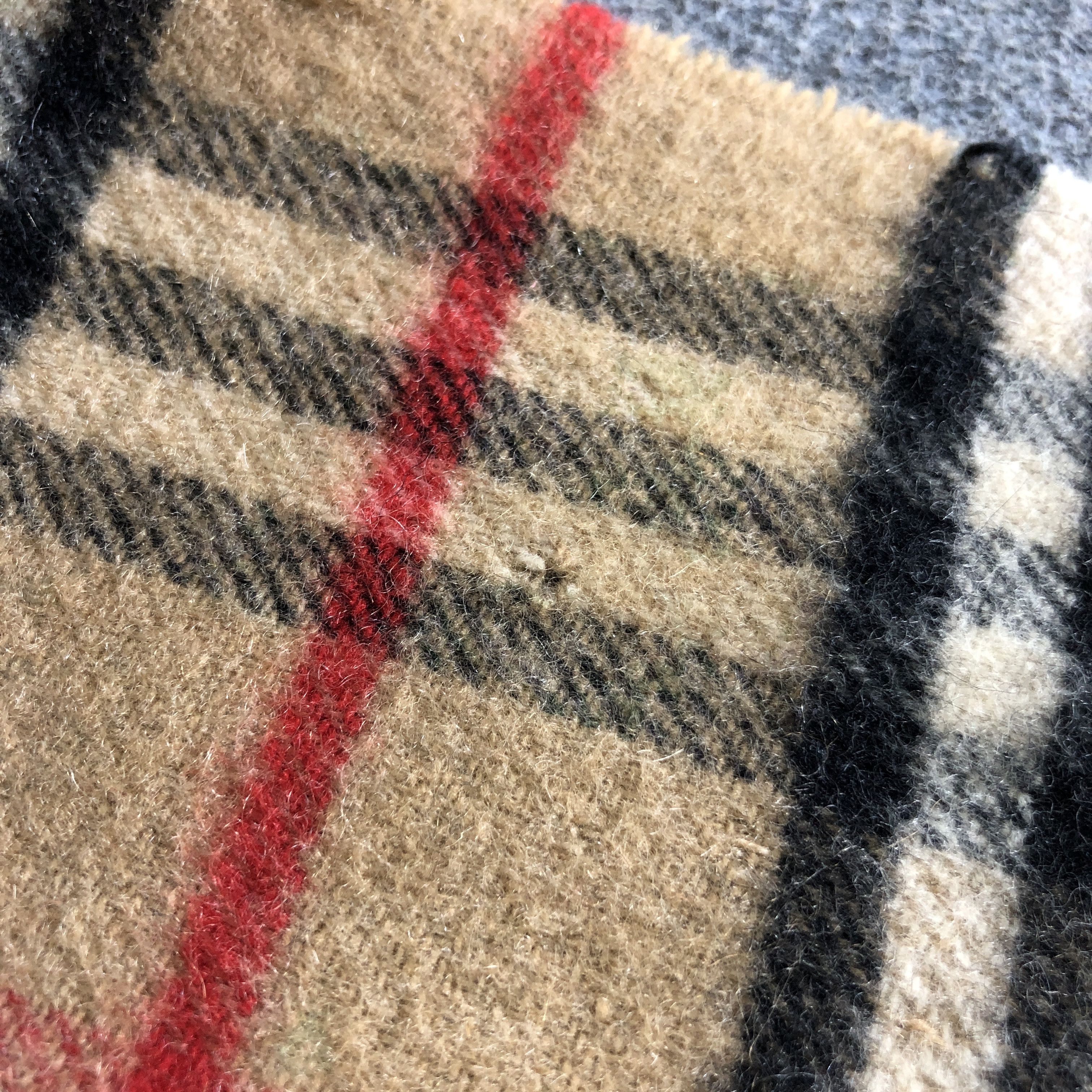 Burberry Burberrys Nova Check Tan Wool Scarf Muffler V2696 Size ONE SIZE - 19 Thumbnail