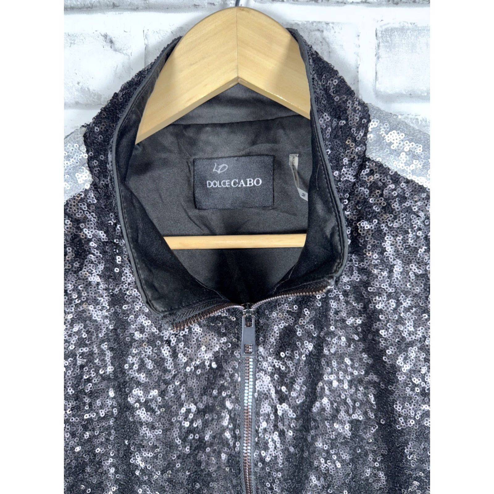 Vintage Dolce Cabo Sequin Full Zip Jacket Womens M Silver Black & Silver Metal Theme Basic Jacket Size M / US 6-8 / IT 42-44 - 2 Thumbnail