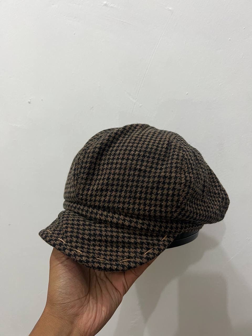 Hat Club Monogram Newsboy Vintage Hat Size ONE SIZE - 1 Thumbnail