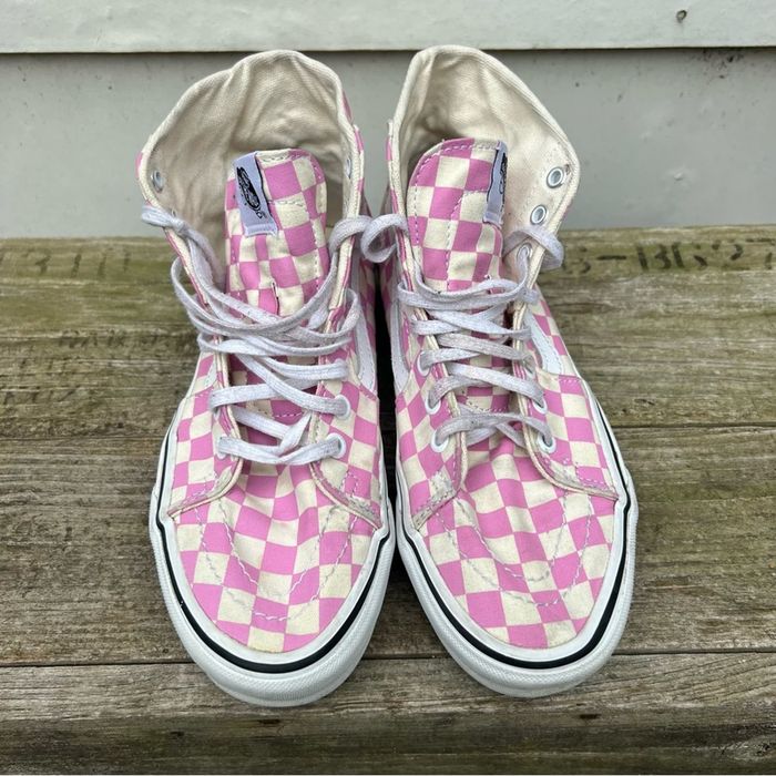 Pink checkerboard clearance vans size 8