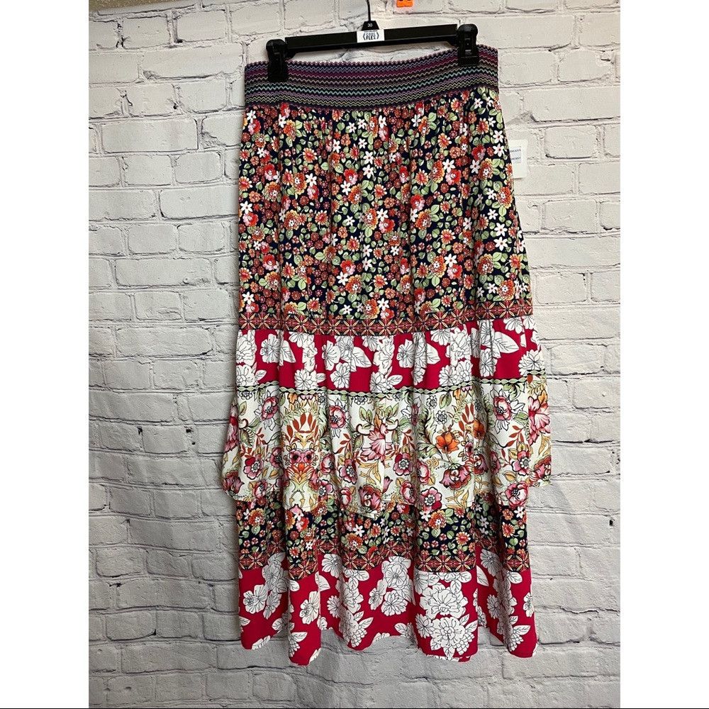 Other NWT New Rafaella Floral Ruffles Skirt Size 8 M Size 30" / US 8 / IT 44 - 5 Thumbnail