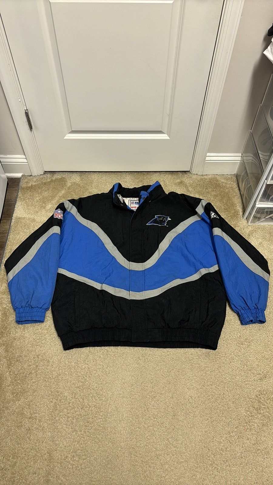 image of Vintage Apex Carolina Panthers Jacket in Black, Men's (Size XL)