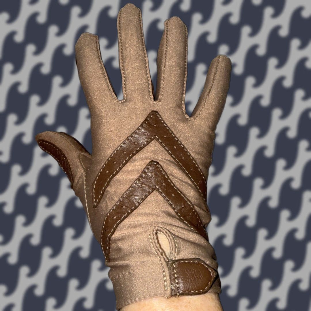 Vintage VINTAGE Isotoner Driving Gloves Woman One Size Tan Brown 1980s Nylon Spandex Stretch Philippines Size ONE SIZE - 1 Thumbnail