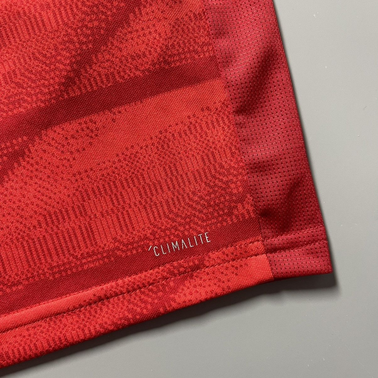 Adidas BAYERN ADIDAS 2019/2020 FOOTBALL HOME JERSEY #11 JAMES Size US S / EU 44-46 / 1 - 7 Thumbnail