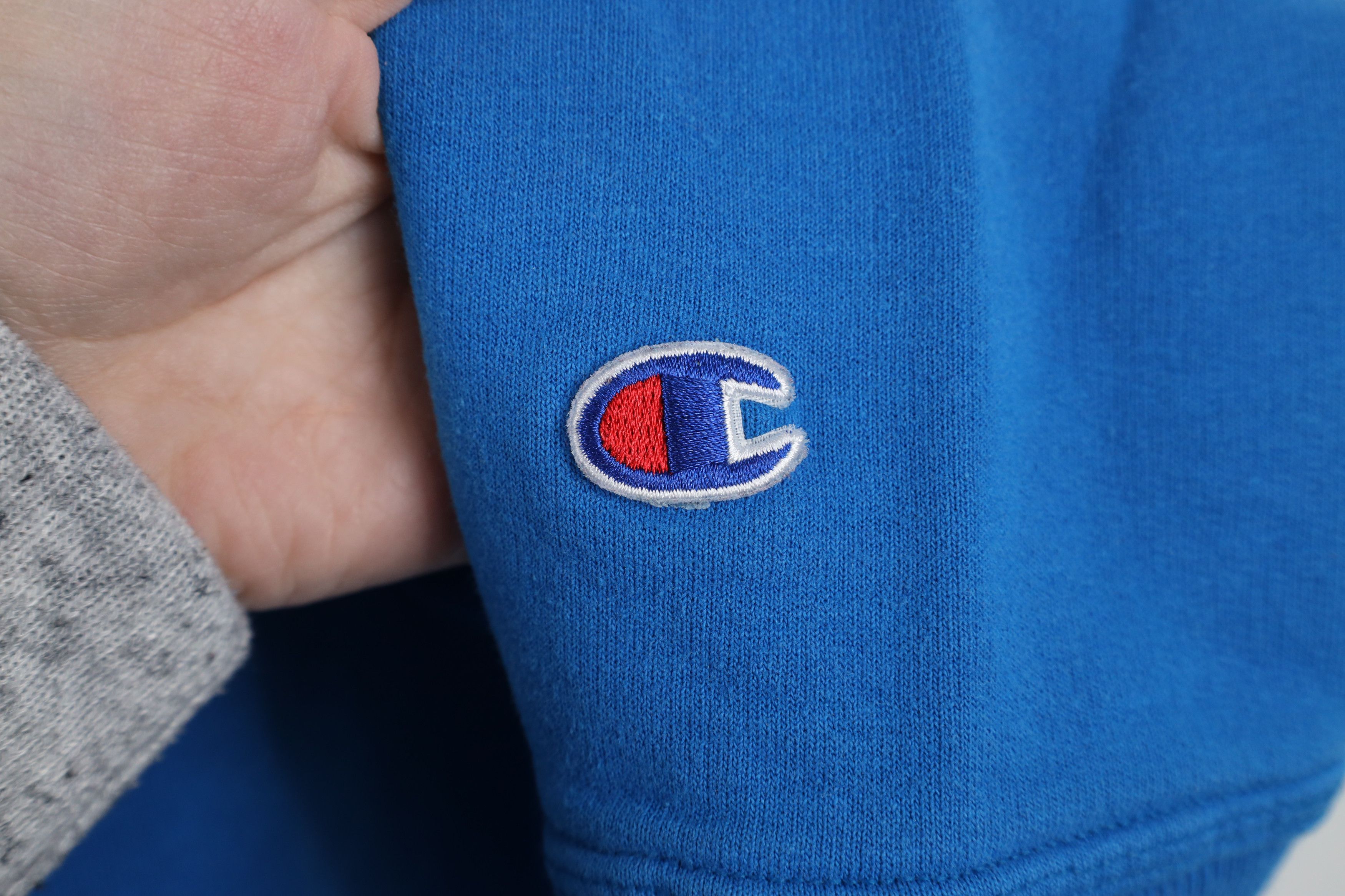 Champion × Vintage Vintage Champion Faded Classic Logo Crewneck Sweatshirt Blue Size US L / EU 52-54 / 3 - 5 Thumbnail