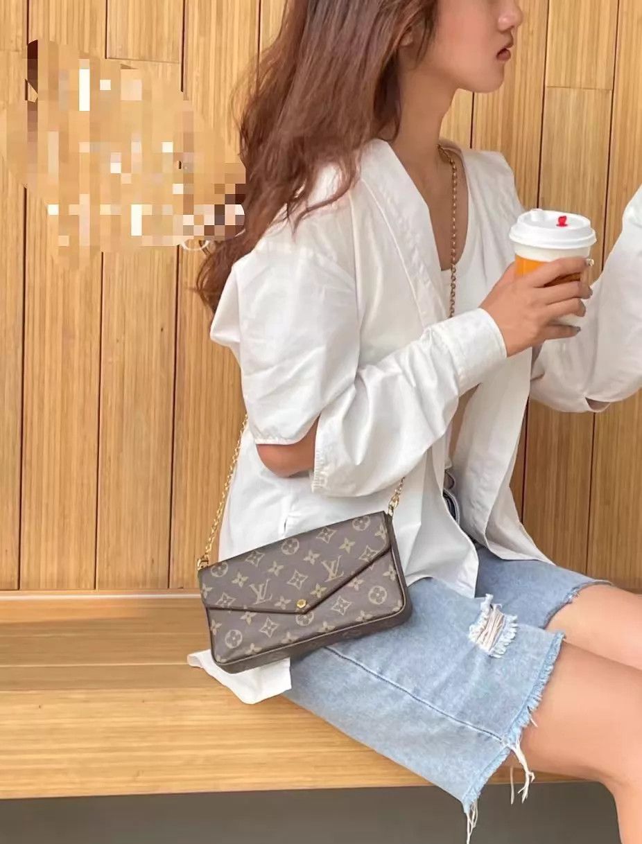 Louis Vuitton LV Monogram Multi-Pochette 19 M971 Missing 2 Pockets Size ONE SIZE - 2 Thumbnail