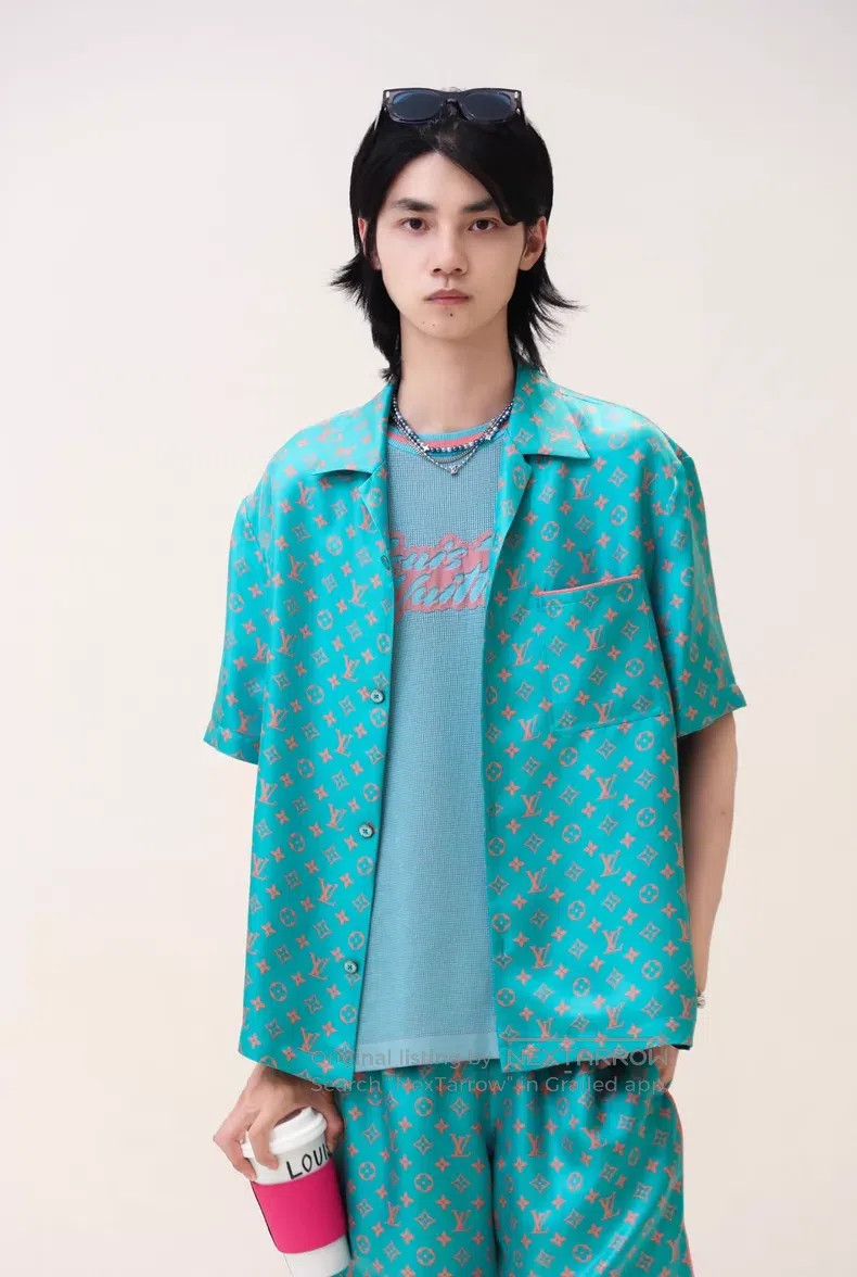 Louis Vuitton Louis Vuitton 25 new presbyopic full print silk short slee Size US XS / EU 42 / 0 - 9 Thumbnail