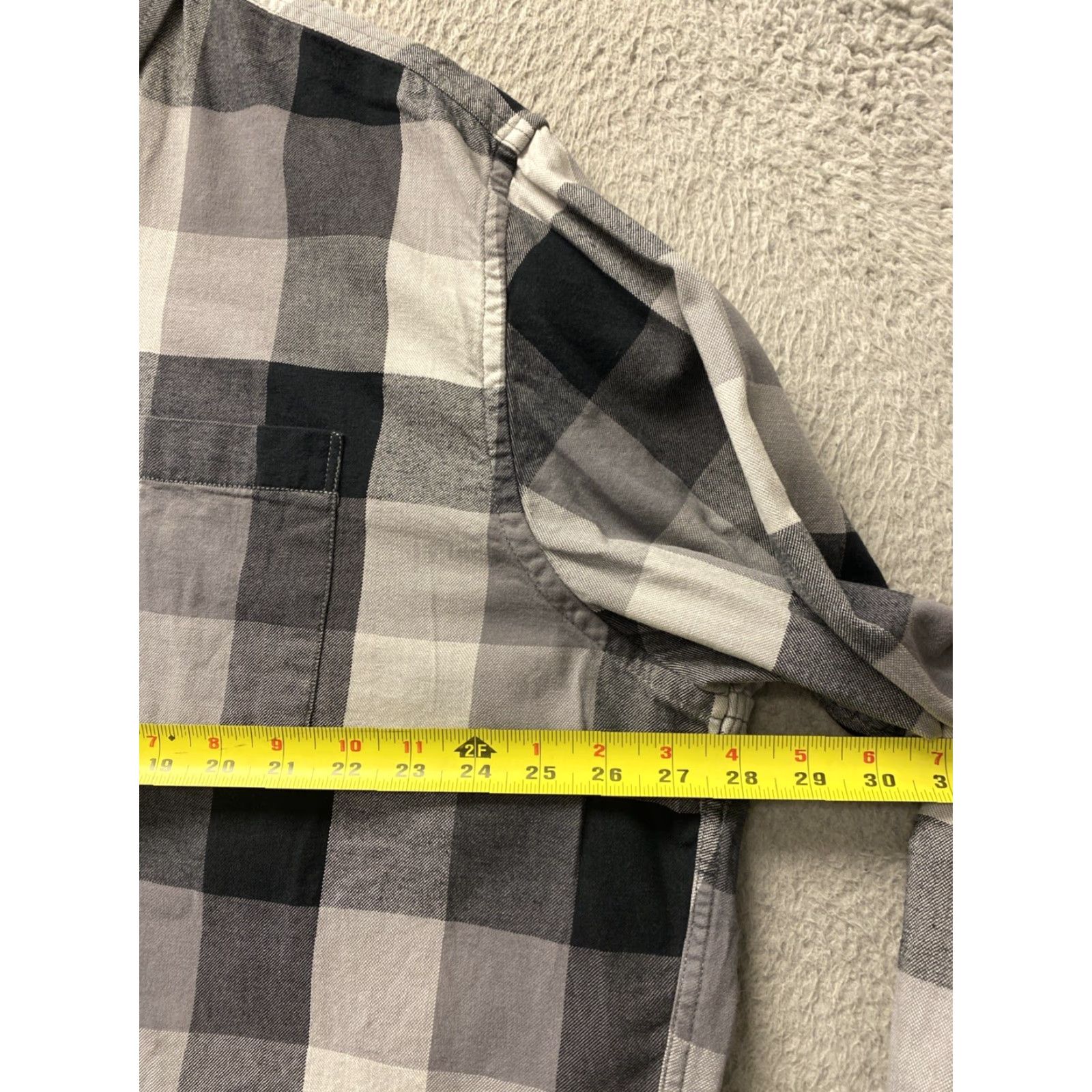 Eddie Bauer Eddie Bauer Button-Up Shirt Gray Black Plaid 2XL Multicolor Cotton Long Sleeve Regular Men’s Size 2XL Shirt 90s City Classic Dad USA Modern Size US XXL / EU 58 / 5 - 4 Thumbnail