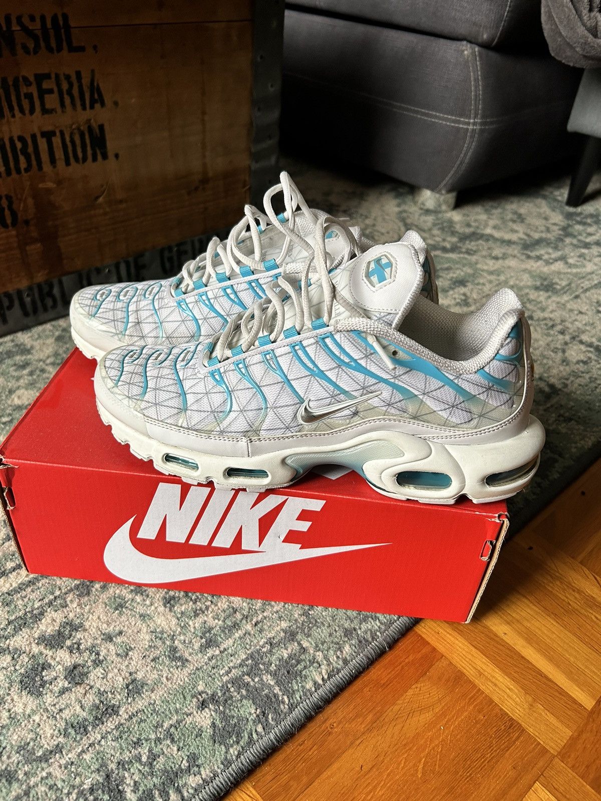 Nike Nike Air Max Plus TNs Marseille Size US 10.5 / EU 43-44 - 1 Thumbnail