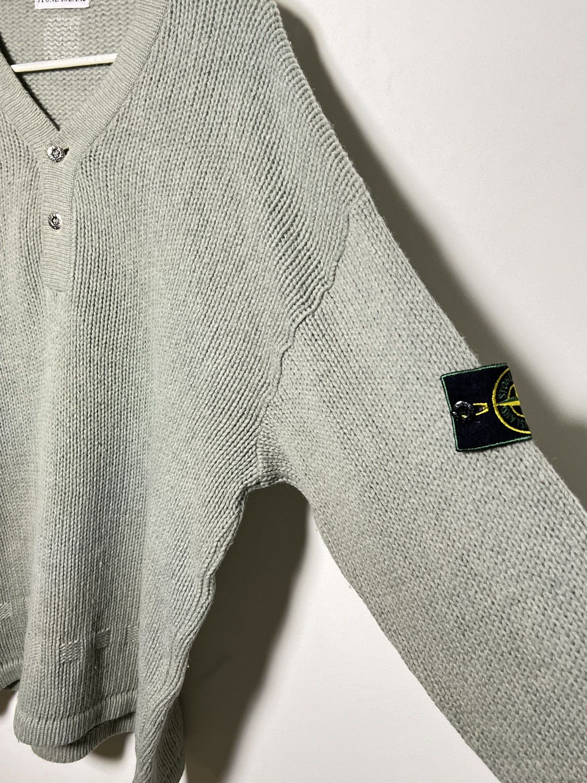 Stone Island stone island 80s knit v-neck vintage archive sweater Size US M / EU 48-50 / 2 - 11 Thumbnail