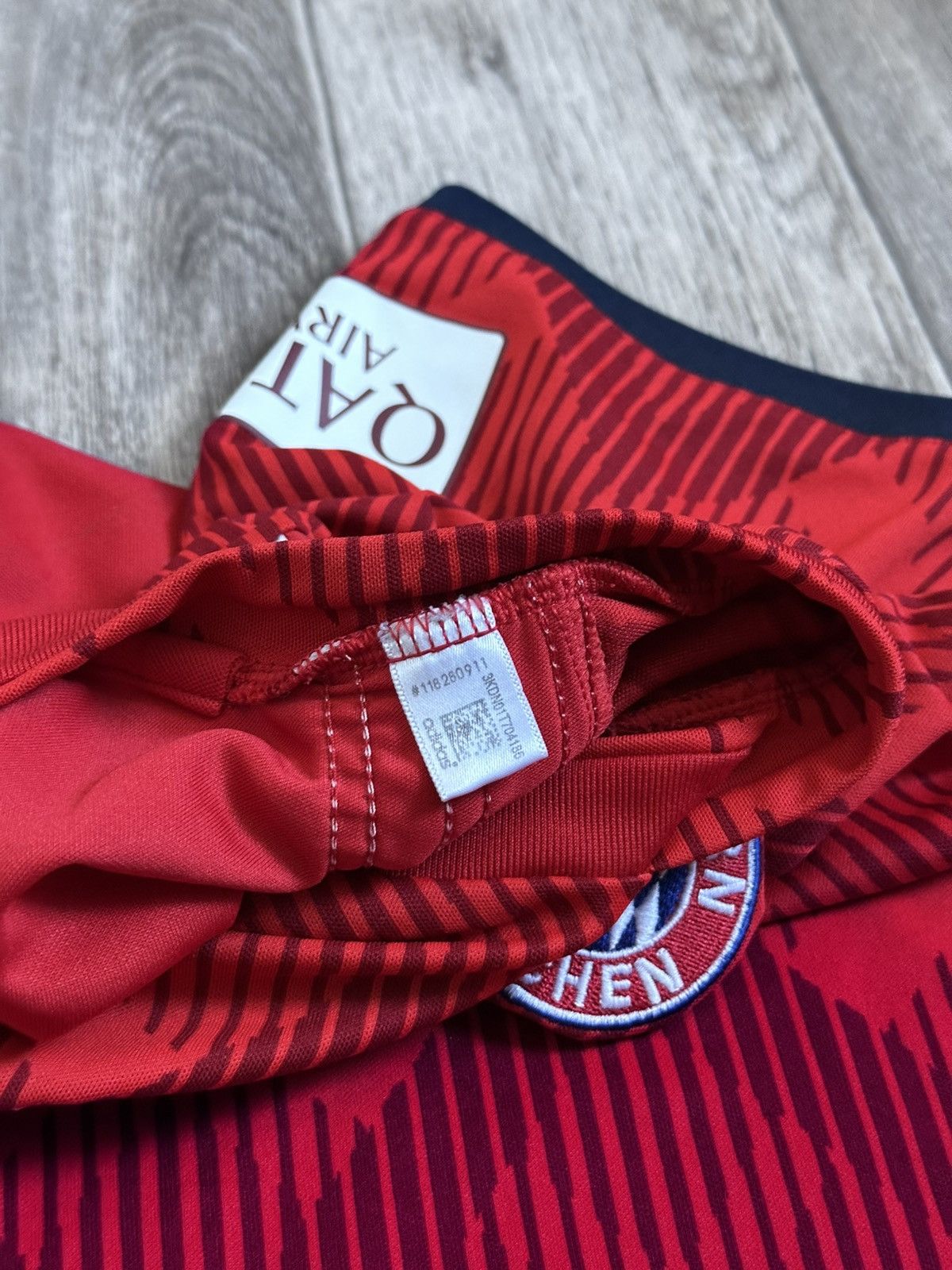 Adidas Adidas FC Bayern München Home Jersey 2018/19 James Rodríguez Size US M / EU 48-50 / 2 - 8 Thumbnail