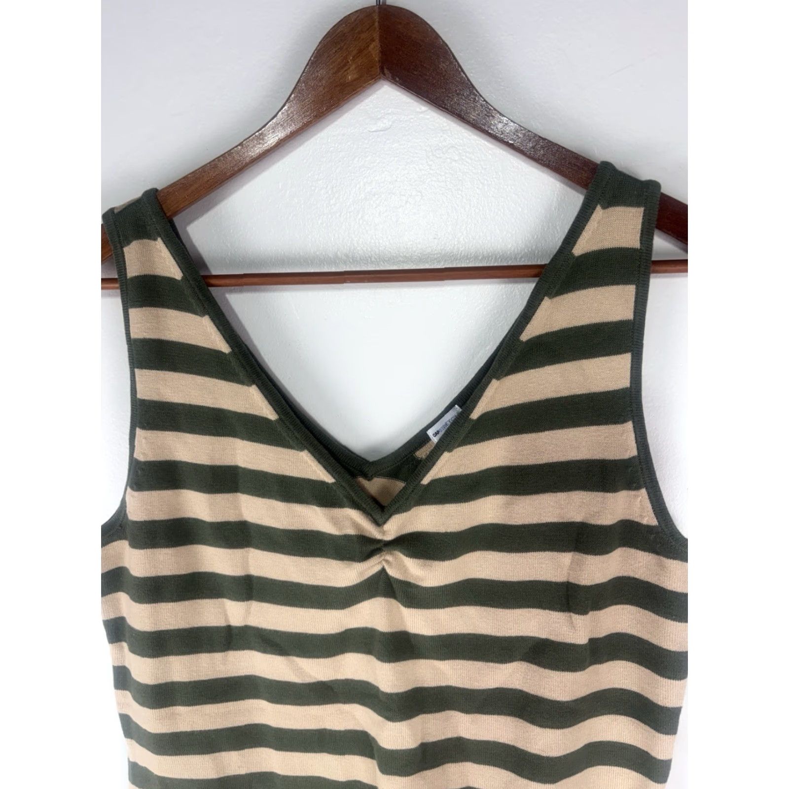 Gap Vintage Gap Green Beige Striped V-Neck Sleeveless Cotton Spandex Blouse Womens Size M Size M / US 6-8 / IT 42-44 - 2 Thumbnail