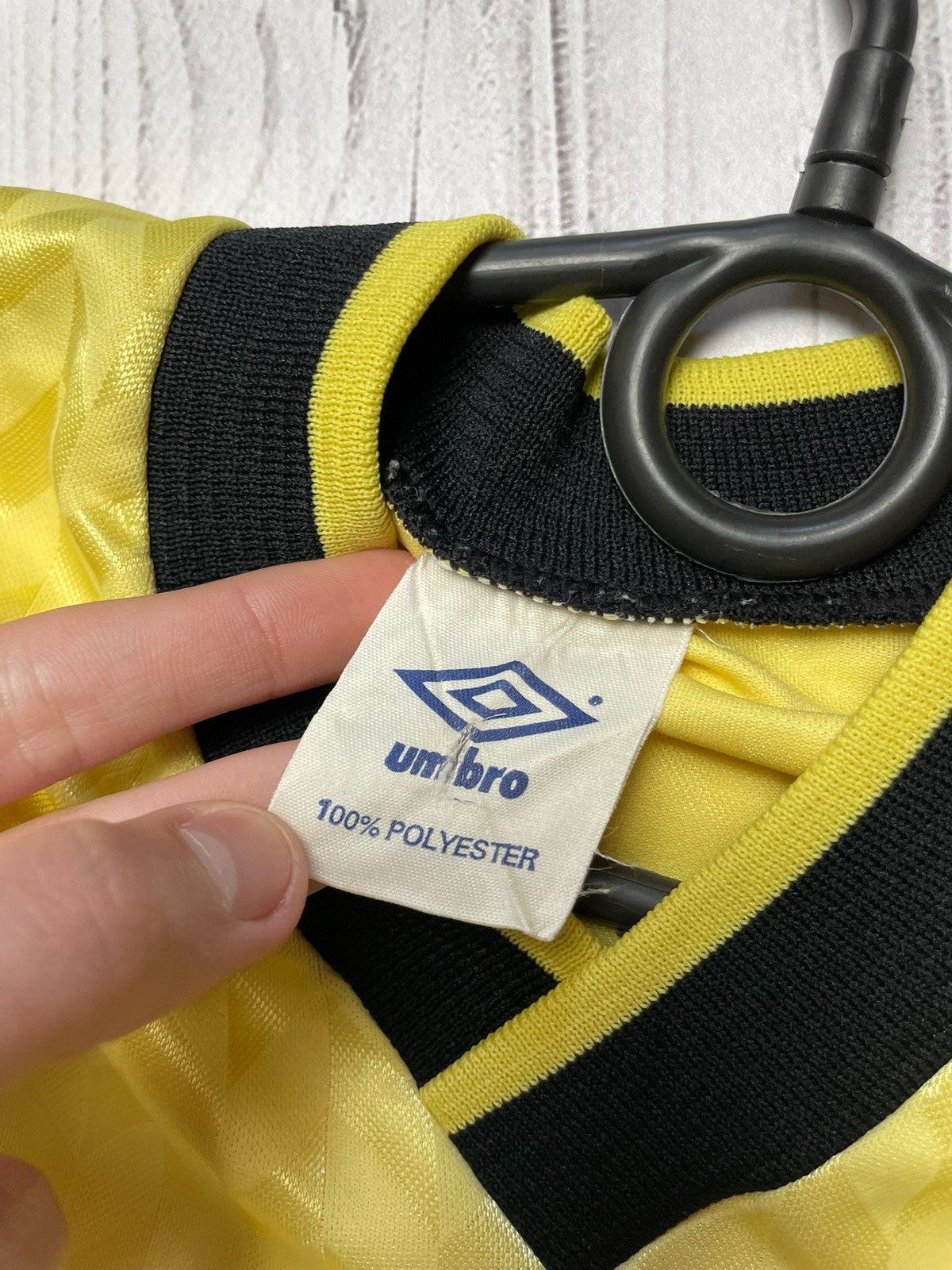 Umbro × Vintage Vintage Umbro monogram soccer jersey rare yellow L Size US L / EU 52-54 / 3 - 3 Thumbnail