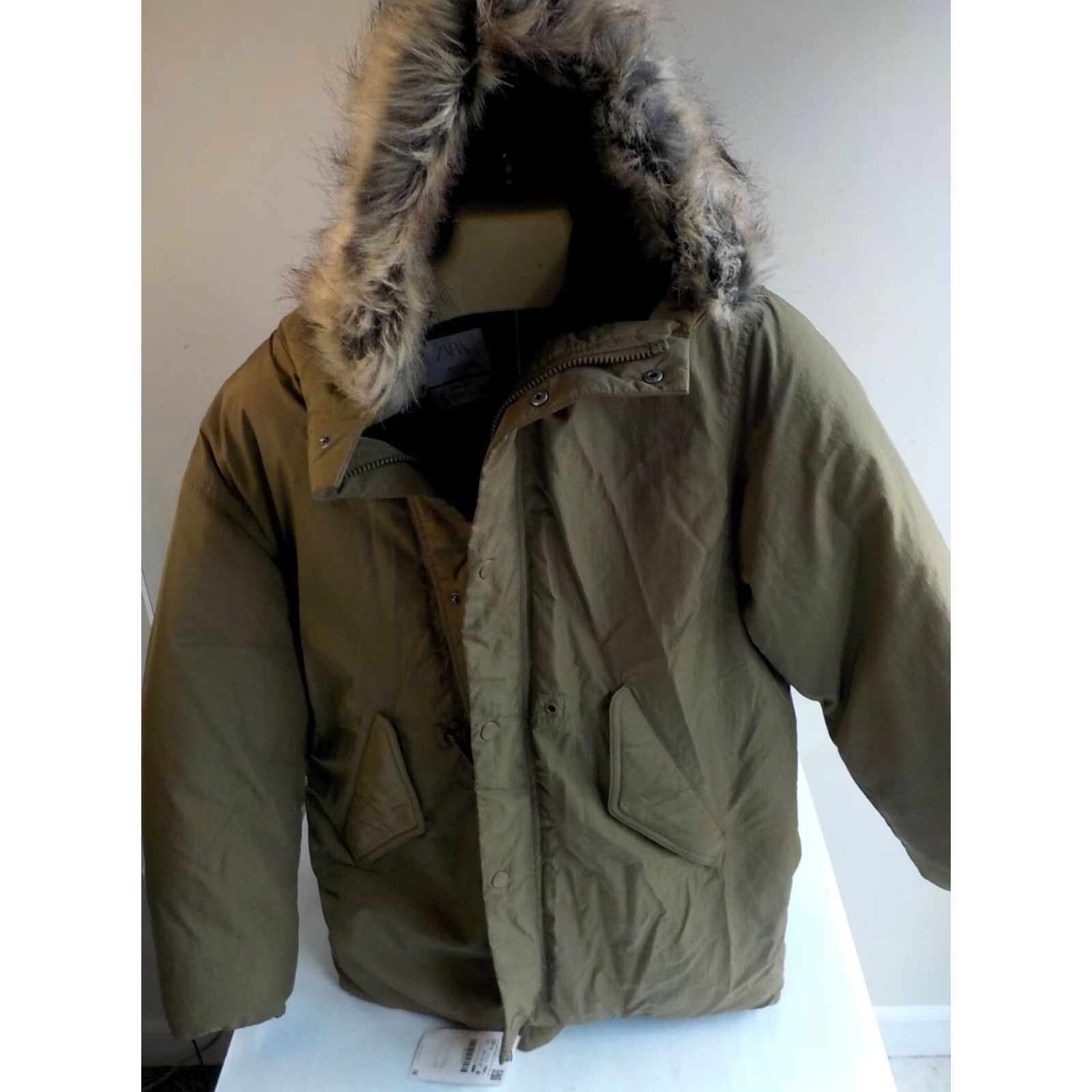 Zara VINTAGE? (No) Zara Sorona Puffer Coat/Jacket Hooded w/Faux Fur Trim-Green-SZ 13/14 NWT Women Coat Winter Puffer 13/14 Green Womens Size XL / US 12-14 / IT 48-50 - 2 Thumbnail