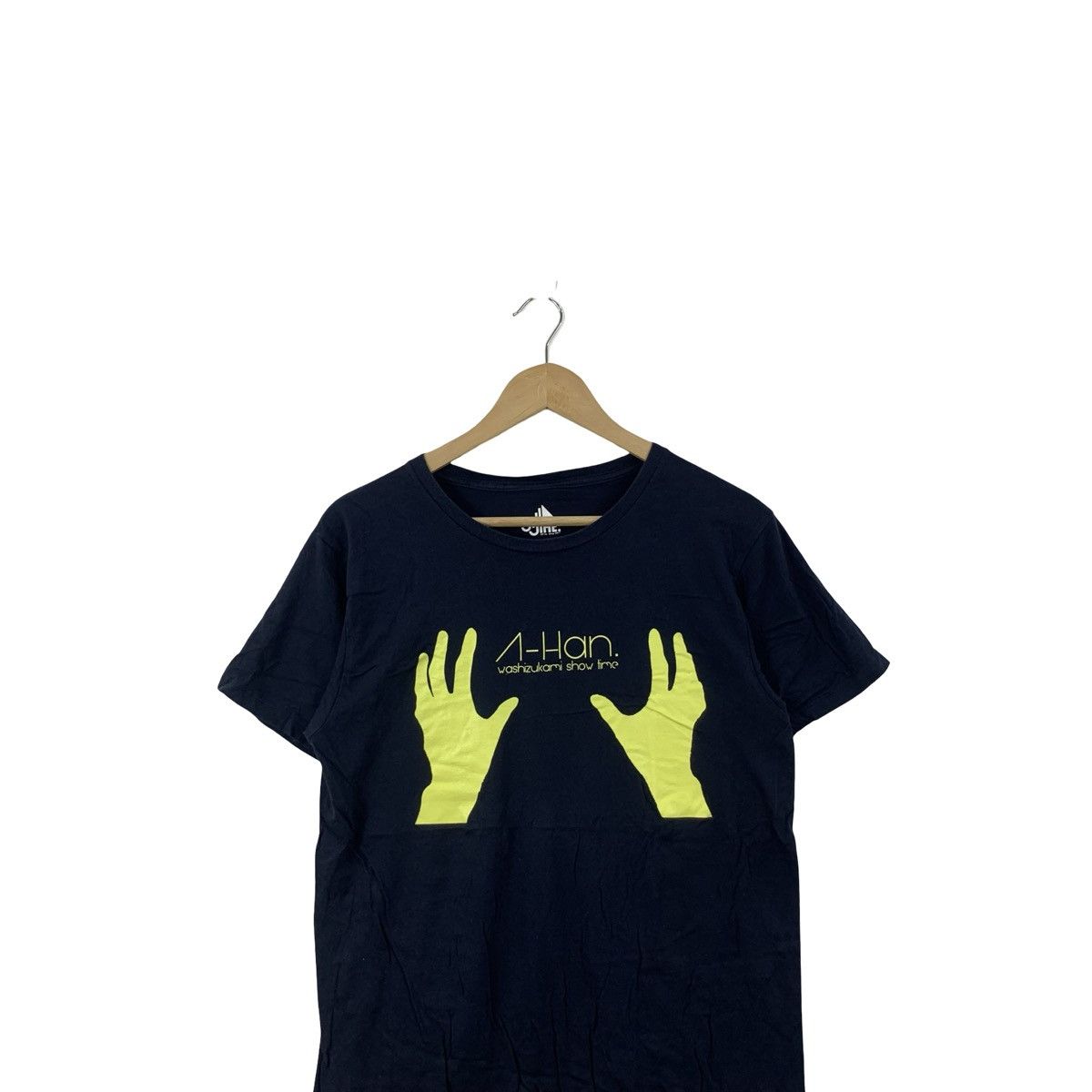 Vintage Vintage A-HaN Graphic T-Shirt Neon Hands Print Minimal Size US L / EU 52-54 / 3 - 2 Thumbnail