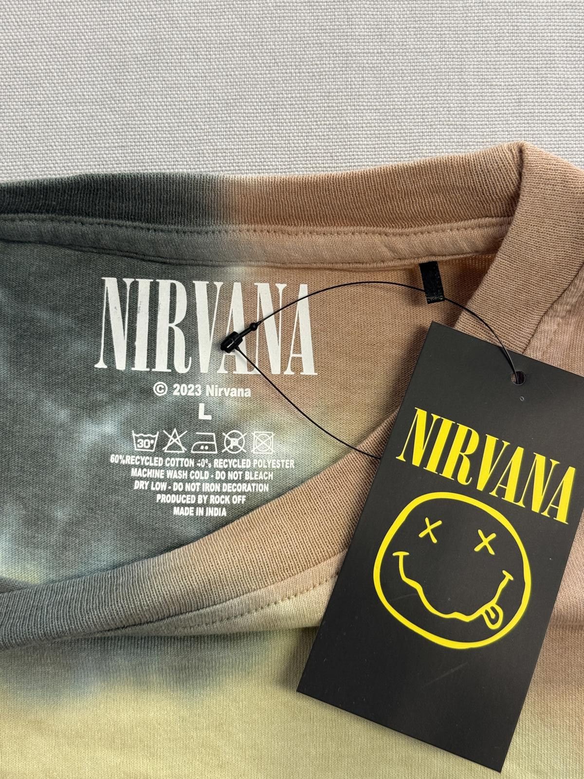 Designer Nirvana Band Photo T-shirt Tie Dye Blotch Tee - L Size US L / EU 52-54 / 3 - 2 Thumbnail