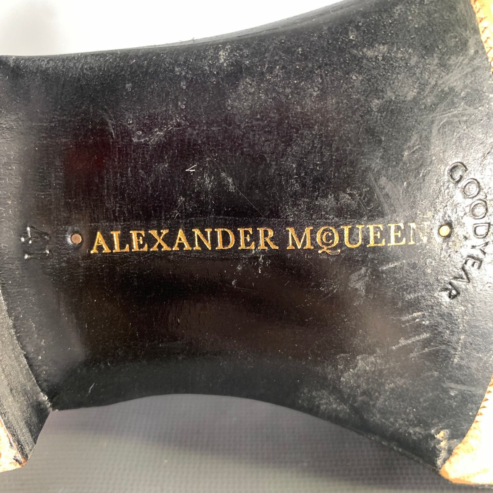 Alexander McQueen ALEXANDER MCQUEEN Size 8 Black Leather Chelsea Boots Size US 8 / EU 41 - 7 Thumbnail