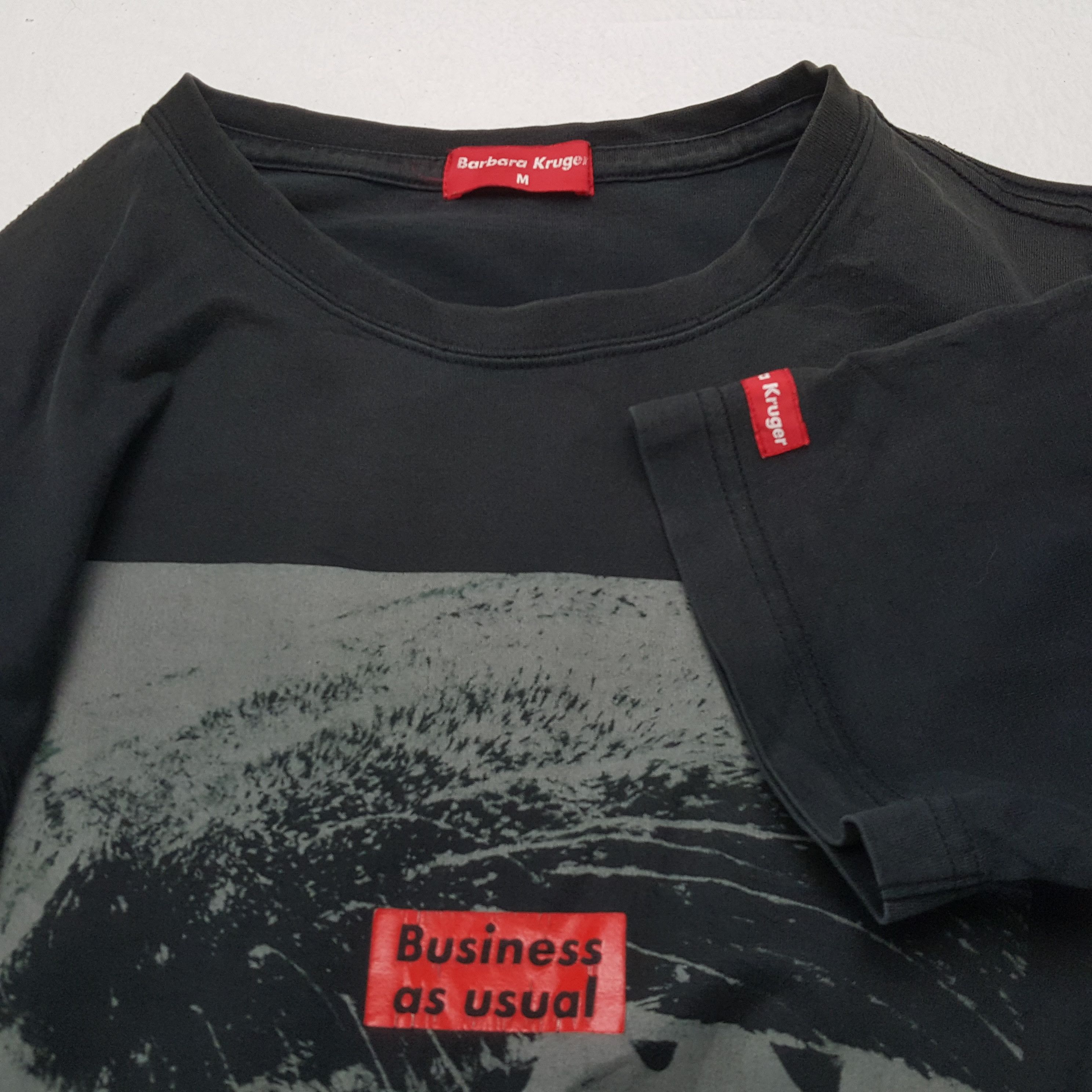 Barbara Kruger × Japanese Brand × Vintage BARBARA KRUGER X Japanese Brand Streetwear Style Tshirt Size US M / EU 48-50 / 2 - 7 Thumbnail