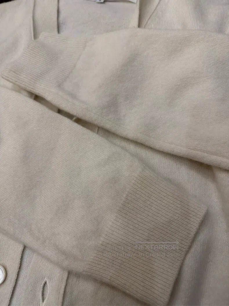 Comme des Garcons Comme Des Garcons White Cashmere Cardigan with White Heart Size S / US 4 / IT 40 - 7 Thumbnail