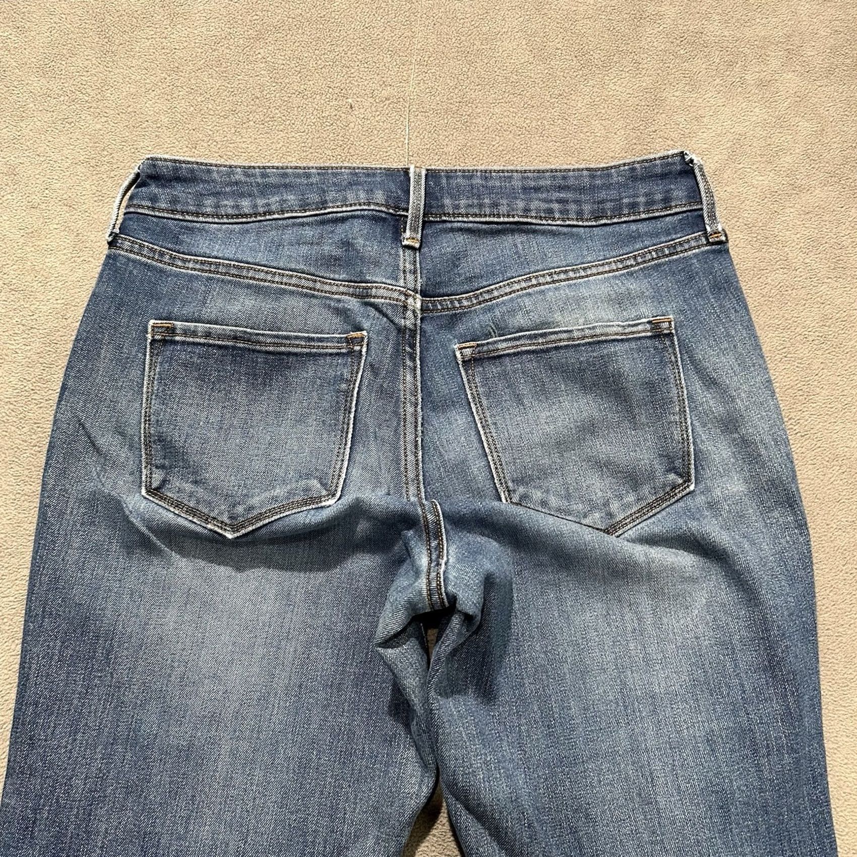 Old Navy Old Navy Womens Jeans Size 4 Blue Denim Straight Mid Rise Distressed Faded GUC Size 27" / US 4 / IT 40 - 4 Thumbnail