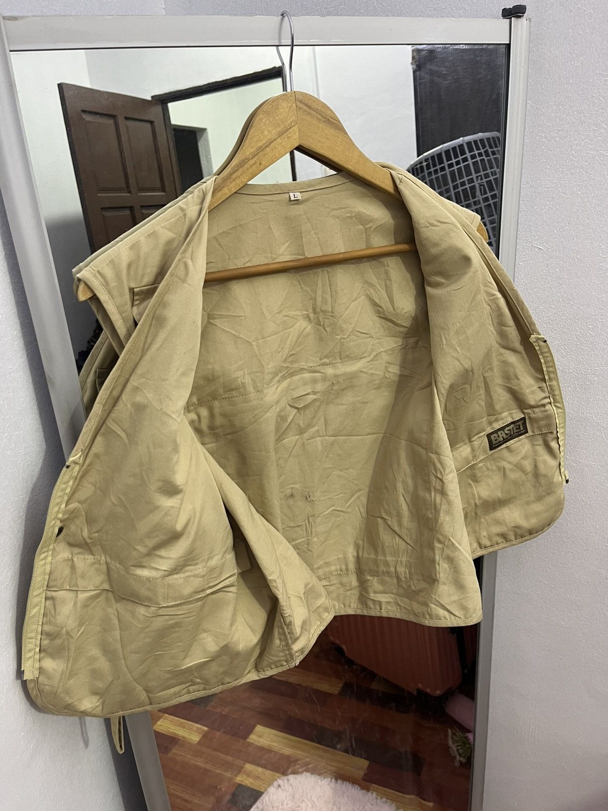 Japanese Brand BASTET Multi Pocket Fishing Vest Big Back Pocket Size US L / EU 52-54 / 3 - 6 Thumbnail