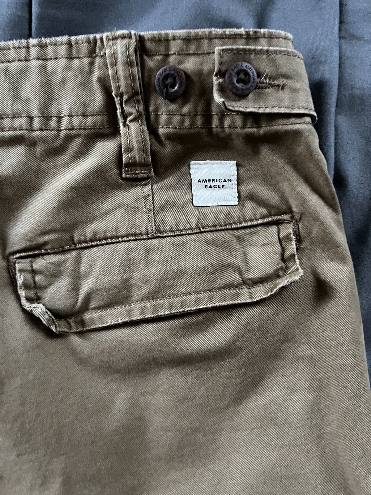 American Eagle Outfitters Kaki Cargo Pants Size US 32 / EU 48 - 5 Thumbnail