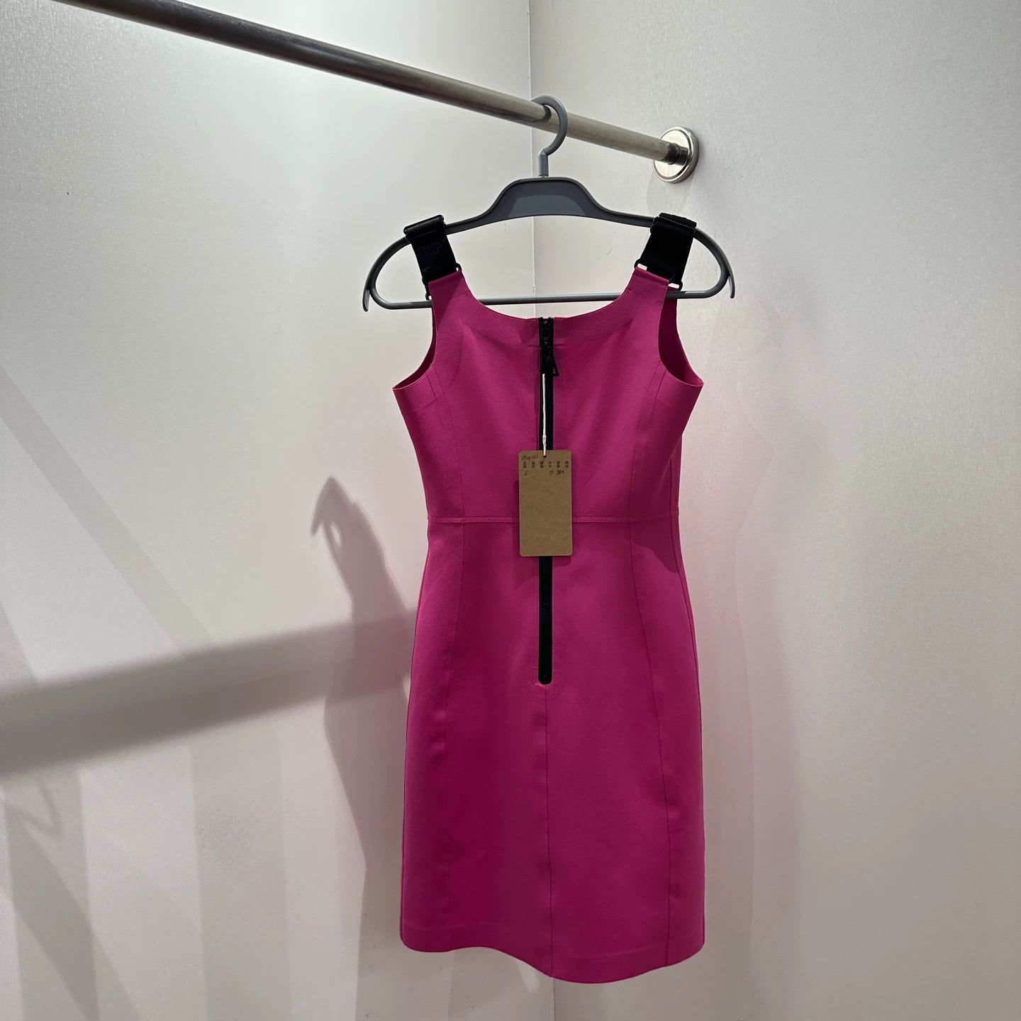 Louis Vuitton LV women's Rose Pink Subtle Logo Dress 34 Nylon Size XS / US 0-2 / IT 36-38 - 2 Thumbnail