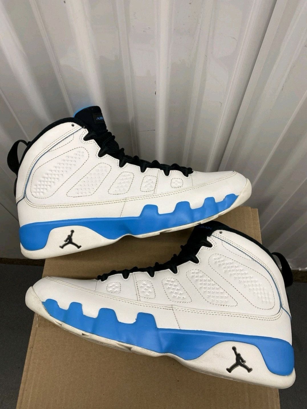 Jordan Brand Nike Air Jordan Retro 9 Powder Blue 2024 Size 11 Men Size US 11 / EU 44 - 3 Thumbnail